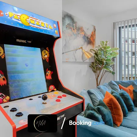 Apartment, Free Gated Parking, 2 Bathrooms, Netflix And Wifi - Suitable For Contractors And Families - By Noor Luxury 伯明翰